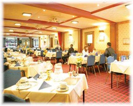 לארגס Willowbank Hotel מראה חיצוני תמונה